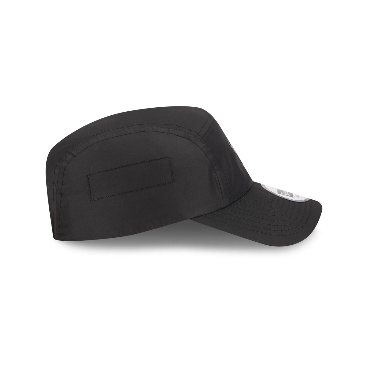 Alpha Industries x Chicago Bulls Black Runner Adjustable Hat