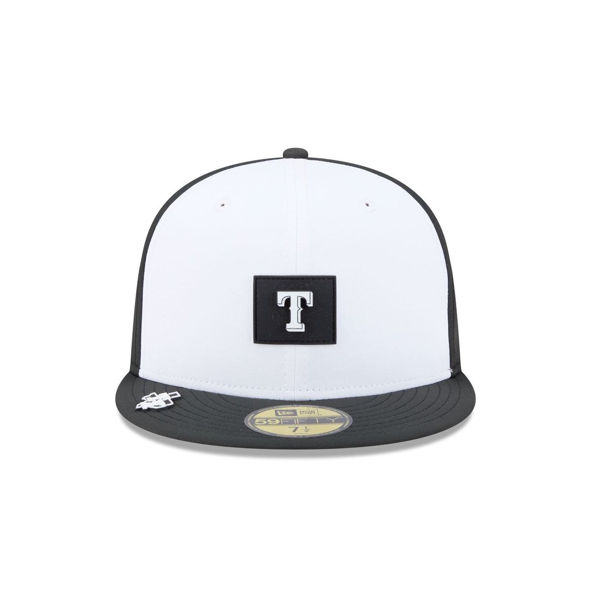 Texas Rangers 2026 Clubhouse Black & White 59FIFTY Fitted Hat